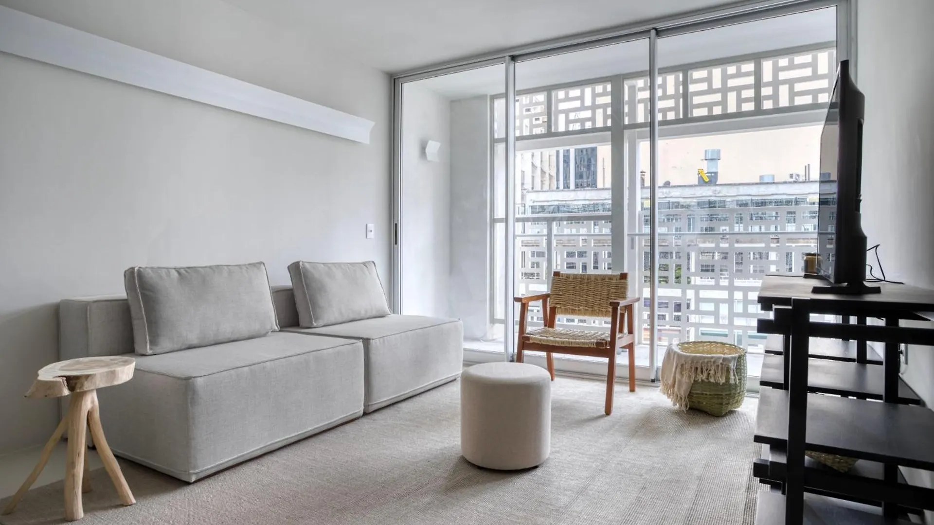 Apartment Tabas - Renata Edificio - Vila Buarque Sao Paulo